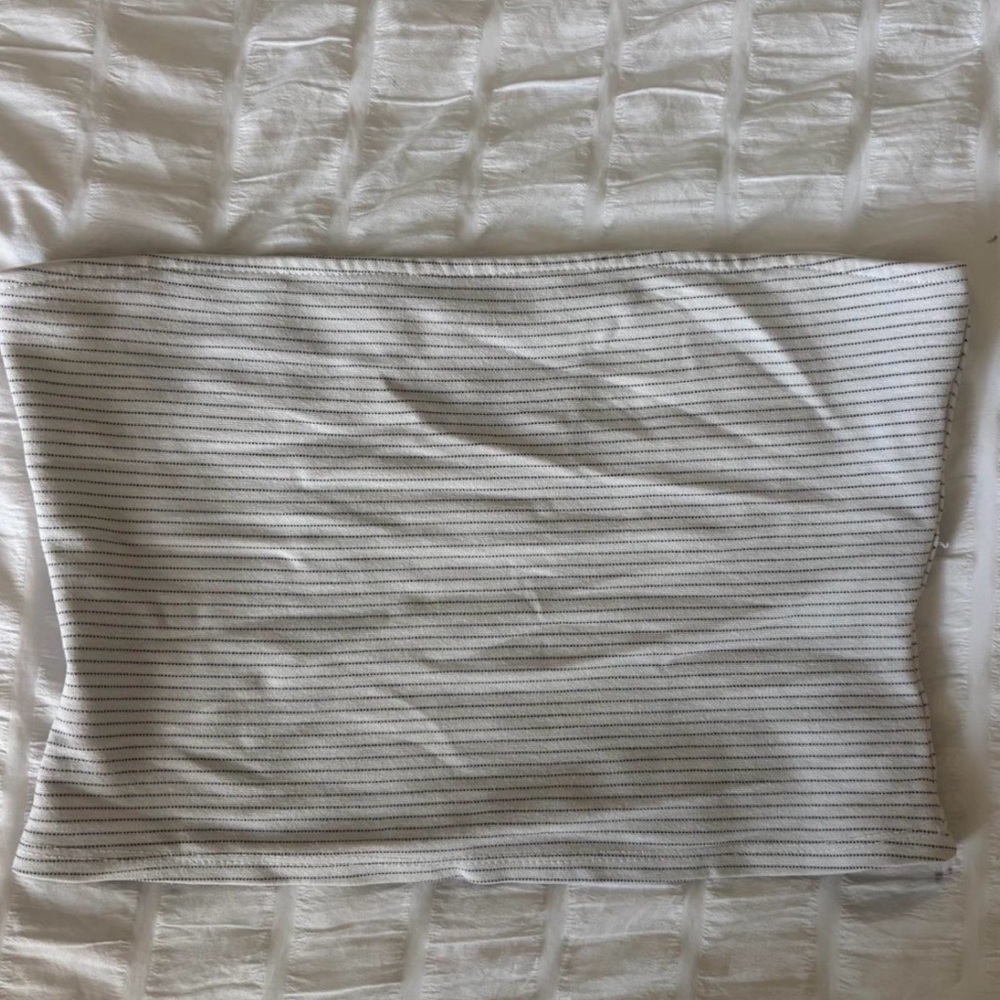 La Hearts White and Gray Striped Tube Top